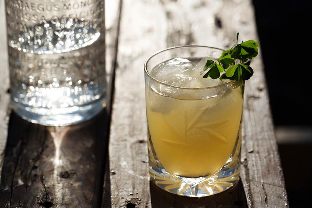 Cocktai: Grenadier Pond Smash | Bartender Atlas