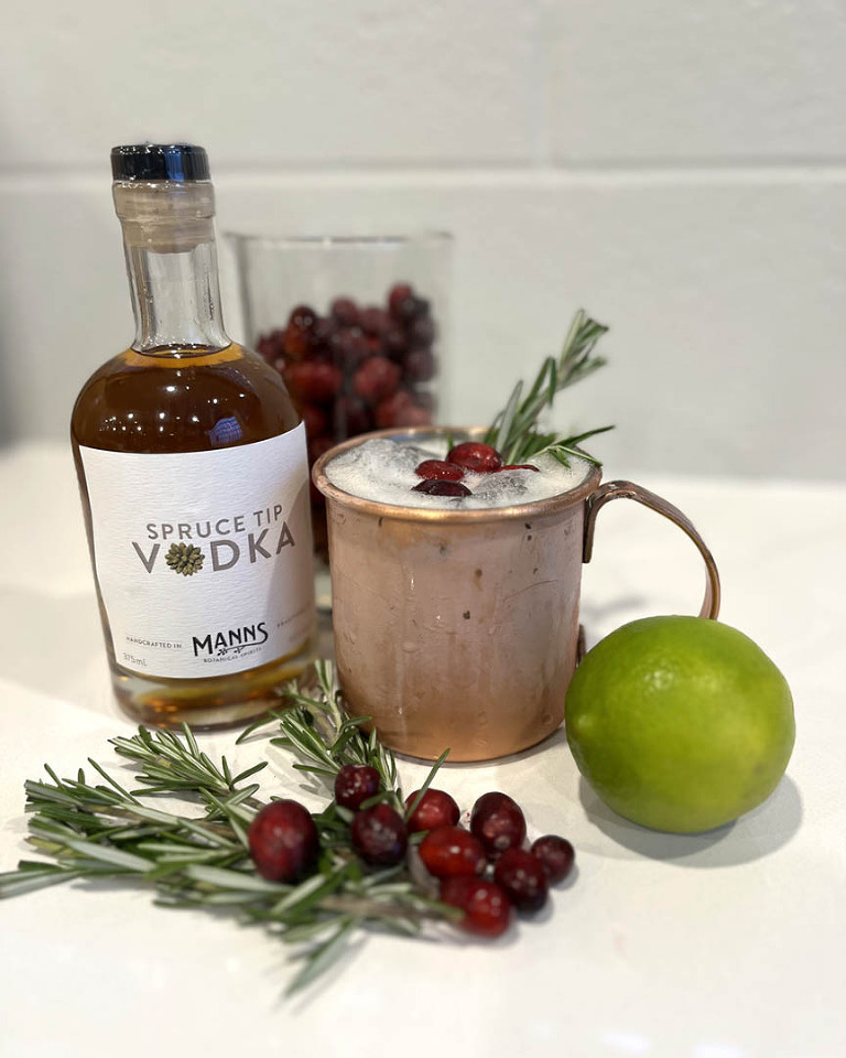 Cocktail: Spruce Cranberry Mule | Bartender Atlas