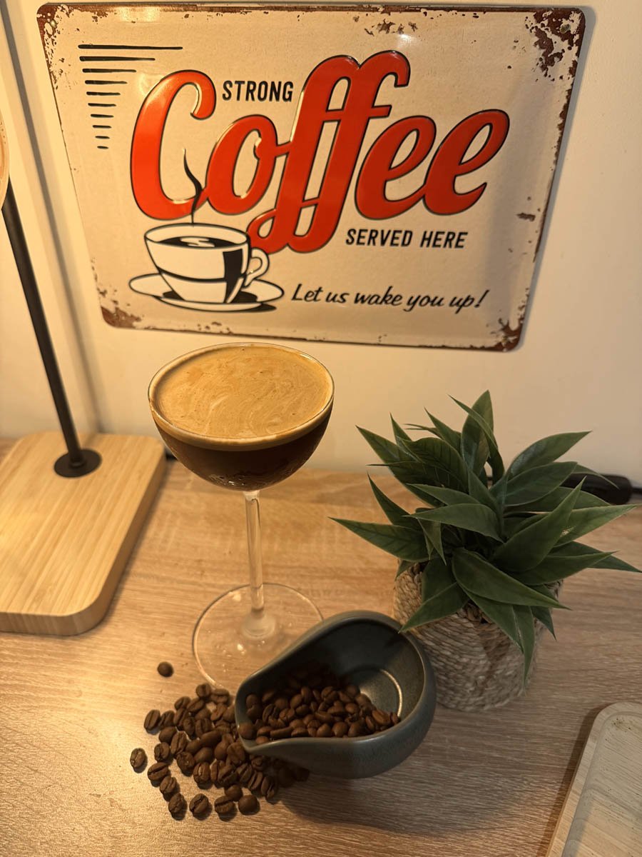 Cocktail: Midnight Silk | Bartender Atlas